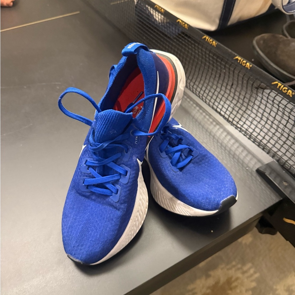 Nike Men's Blue and Red Sneakers